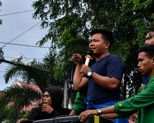 Reformasi Bukan Solusi