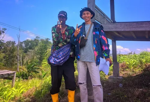 Pondasi Desa Bukan Beton, Melainkan Karakter