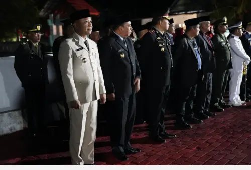 Apel Kehormatan dan Renungan Suci di Selayar: Bupati Pimpin Penghormatan Dini Hari Jelang HUT ke-81 Kemerdekaan RI