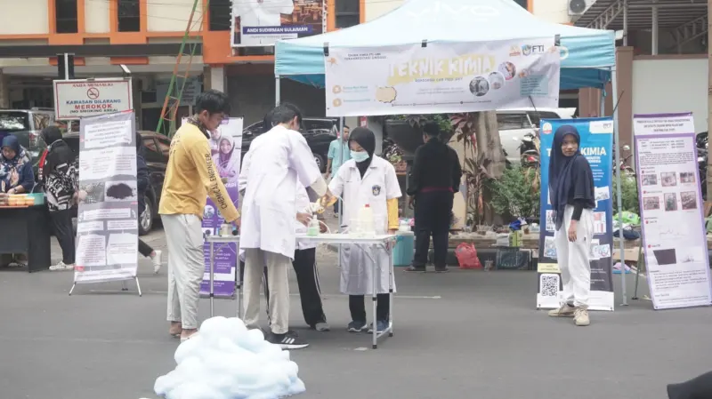 Mahasiswa Teknik Kimia FTI UMI Roadshow dengan Berbagai Atraksi Menarik