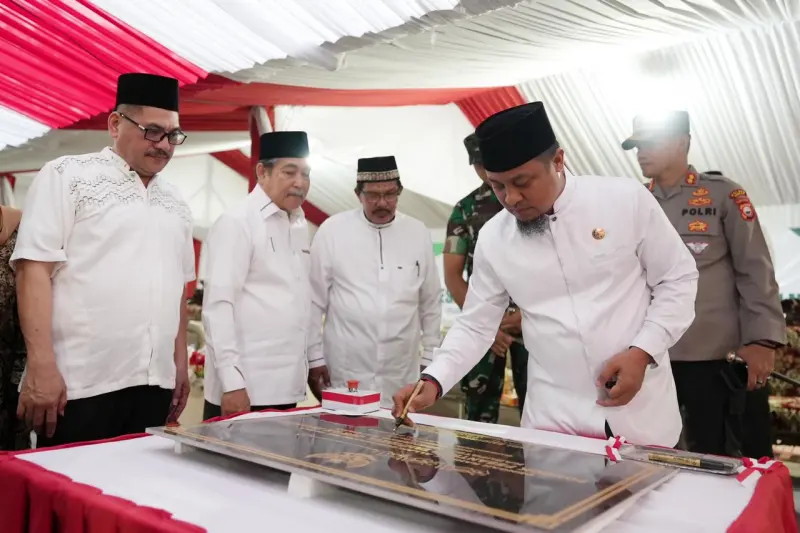 Gubernur Andi Sudirman Sulaiman Resmikan Pondok Pesantren Tahfidzul Qur’an Ibrahim, Diharapkan Menjadi Pencetak Generasi Qurani