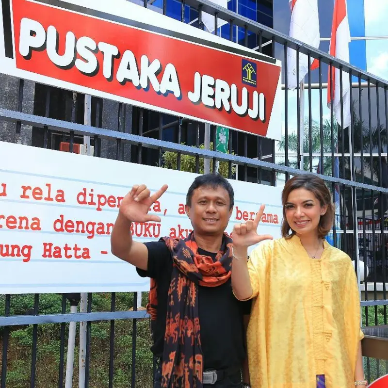 Nirwan Ahmad Arsuka Meninggal: Pegiat Literasi Indonesia Berduka