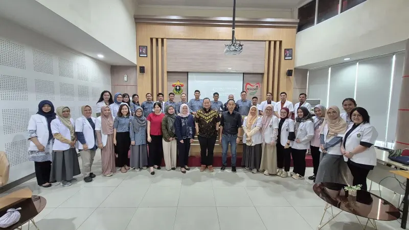 PPDGS Prostodonsia Unhas Gelar Jumat Ilmiah, Bahas Inovasi Terkini Bahan Gigi Tiruan