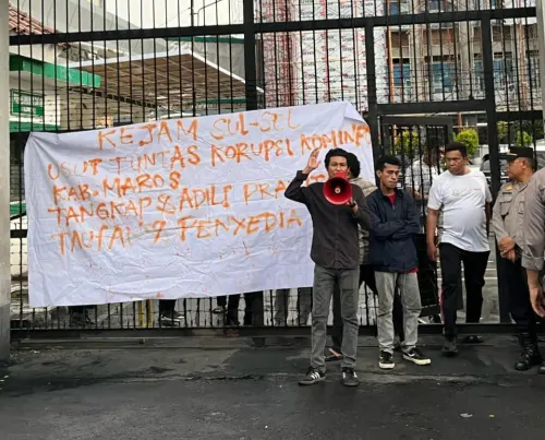 KEJAM Sulsel Serahkan Bukti Dugaan Keterlibatan "Orang Dekat Bupati" dalam Proyek Internet Diskominfo Maros