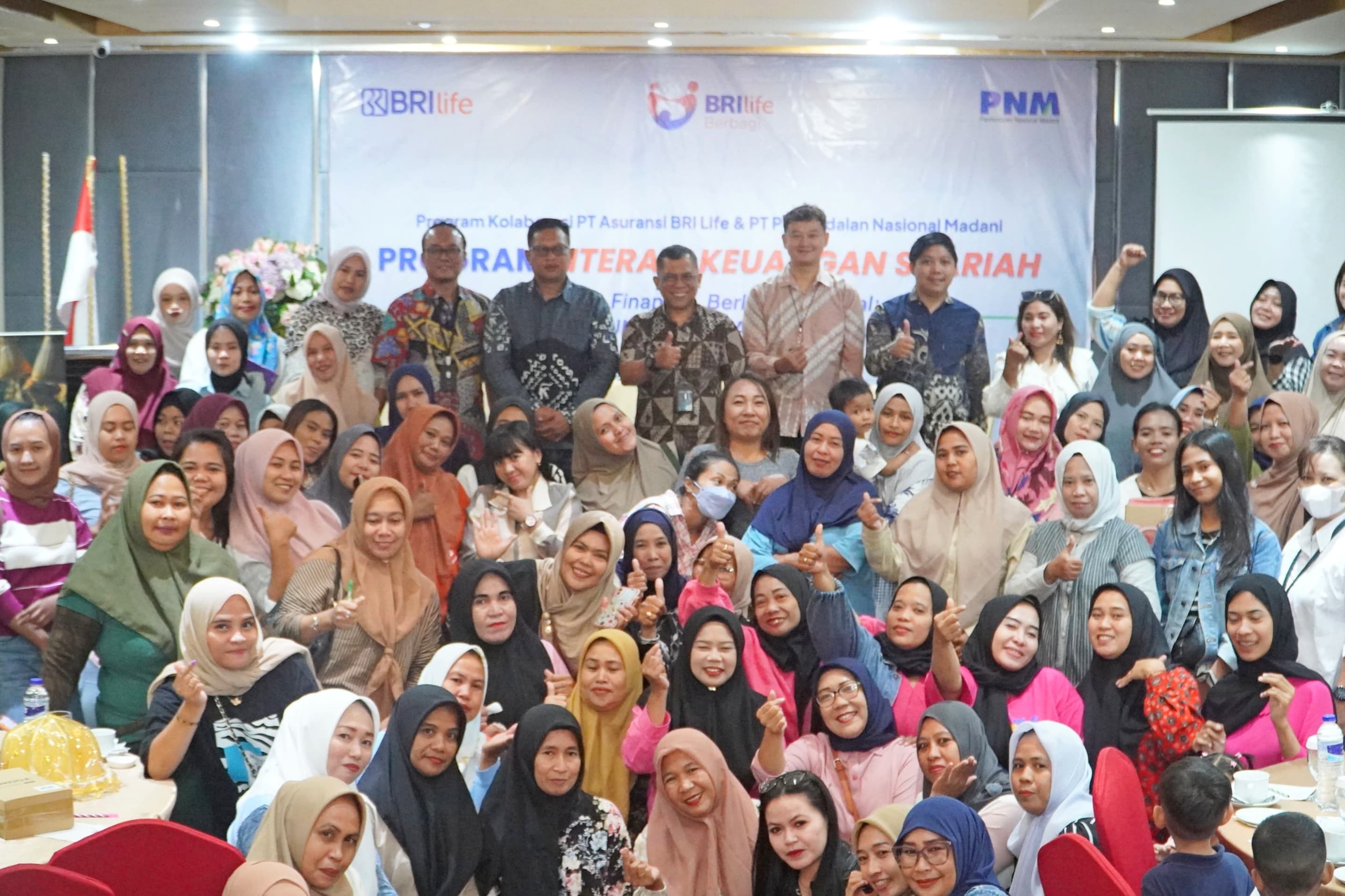Kolaborasi PNM dan BRI Life Gelar Literasi Asuransi Syariah bagi 100 Nasabah di Makassar