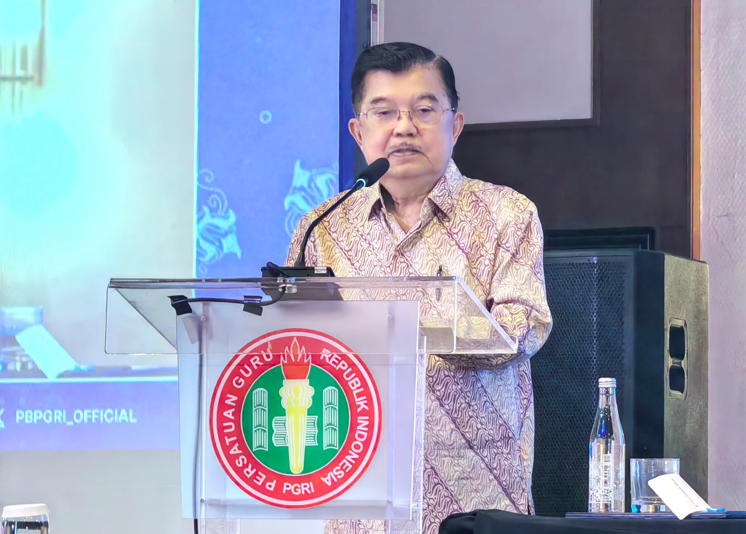 Jusuf Kalla: Kehadiran AI Merubah Cara Belajar Mengajar - Sistem Pendidikan
