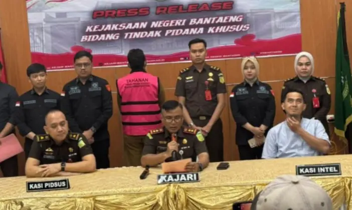 Korupsi DD dan ADD, Camat Tompobulu Dijebloskan Ke Rutan Bantaeng