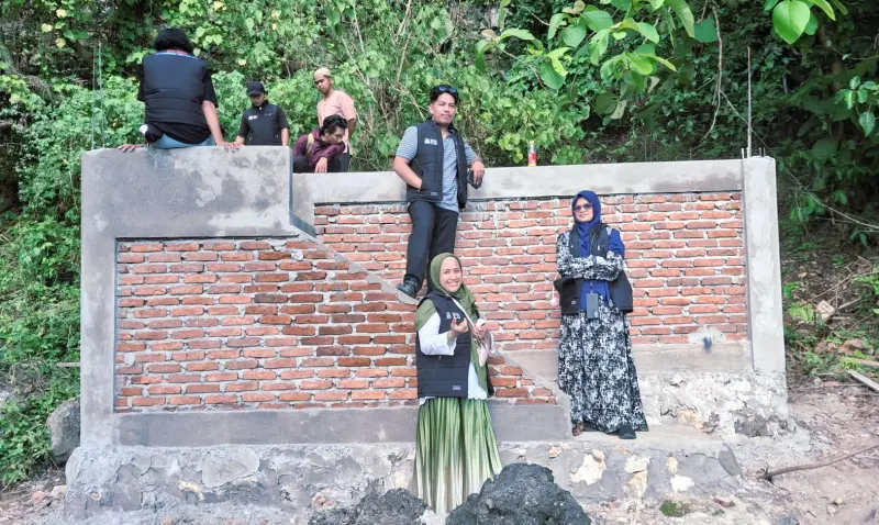 Inovasi Hijau SMFT UNIFA: Jernihkan Air Kars Lamperangan dengan Kekuatan Limbah Laut