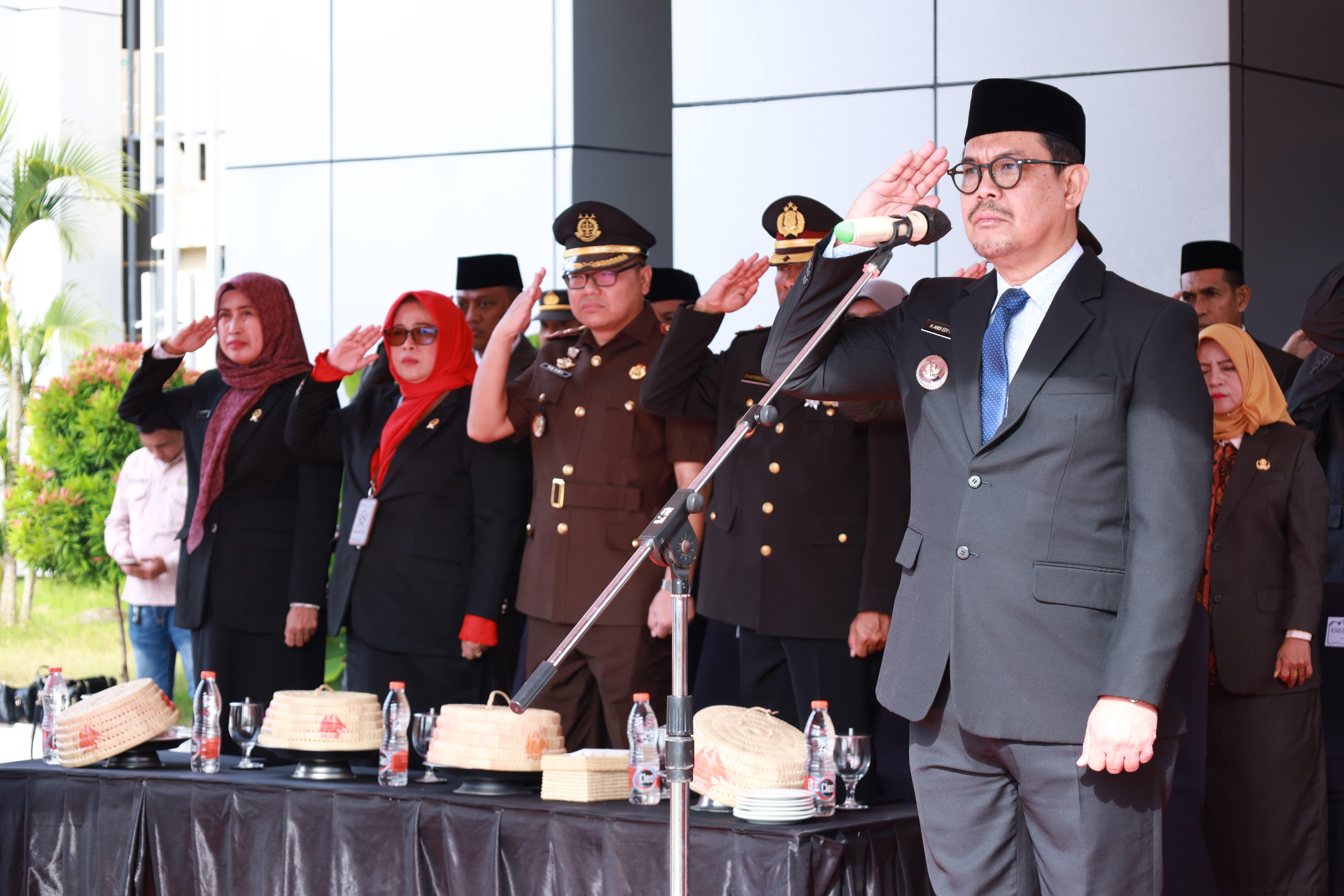 Wabup Edy Manaf Pimpin Upacara Peringatan Hari Pahlawan
