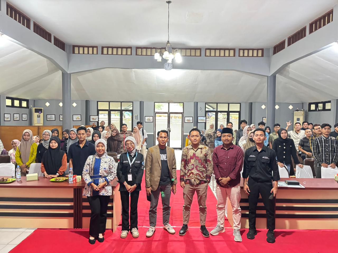 Diskusi Publik BEM FEB Wiraraja Bahas Masa Depan Tembakau Madura di Tengah Tantangan Ekonomi Daerah