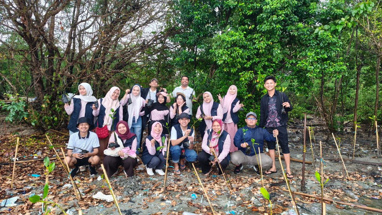 Indibiz KTI Dukung Aksi Nyata Penanaman Mangrove dan Konservasi Penyu di Pinrang