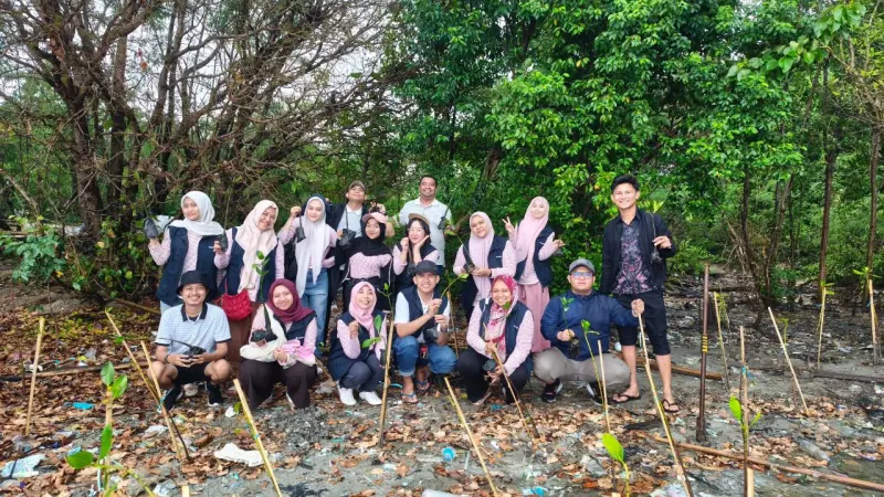 Indibiz KTI Dukung Aksi Nyata Penanaman Mangrove dan Konservasi Penyu di Pinrang