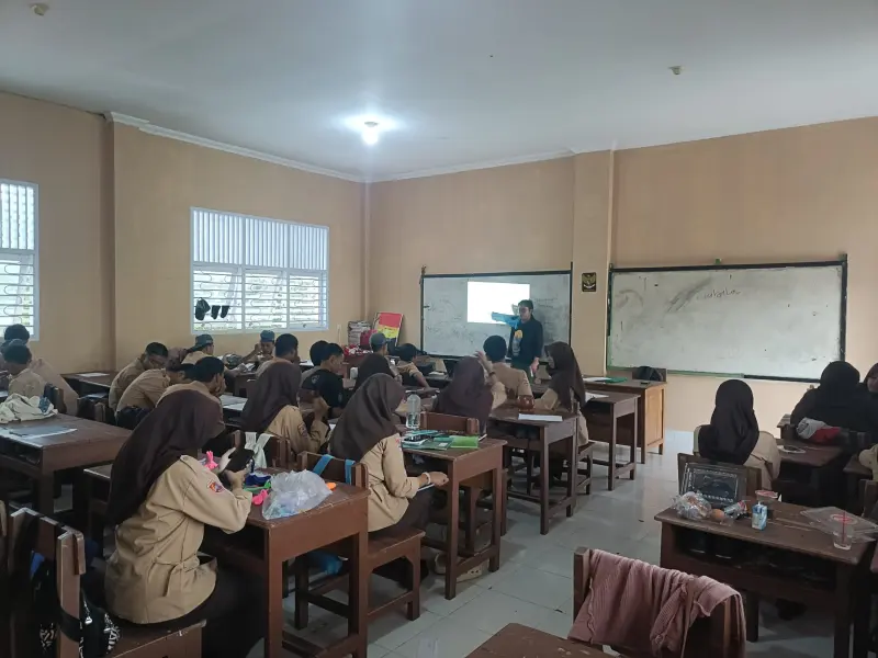 Menggeser Cara Berkarya: Workshop ASA Timur Indonesia Dorong Seni sebagai Proses Berpikir Kreatif di Sekolah
