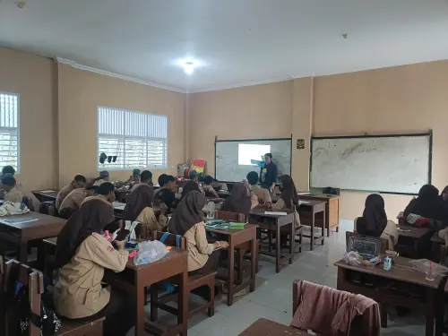Menggeser Cara Berkarya: Workshop ASA Timur Indonesia Dorong Seni sebagai Proses Berpikir Kreatif di Sekolah