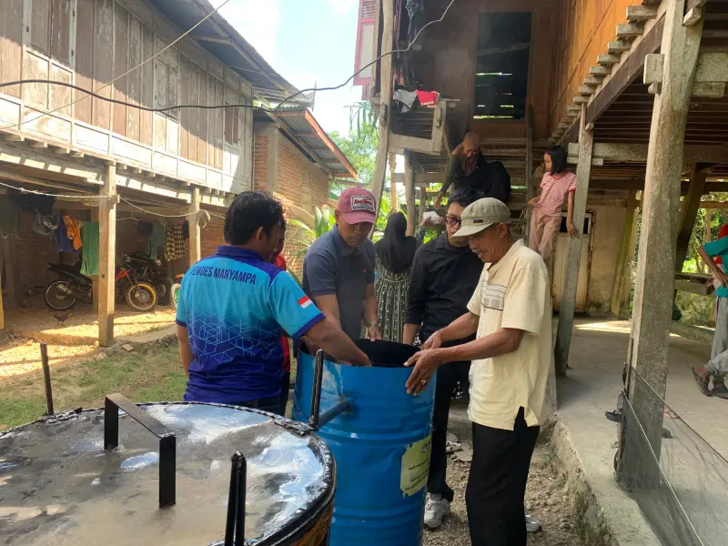 Tim Dosen Teknik Kimia UMI Berdayakan Kelompok Tani di Bulukumba Melalui Teknologi Asap Cair