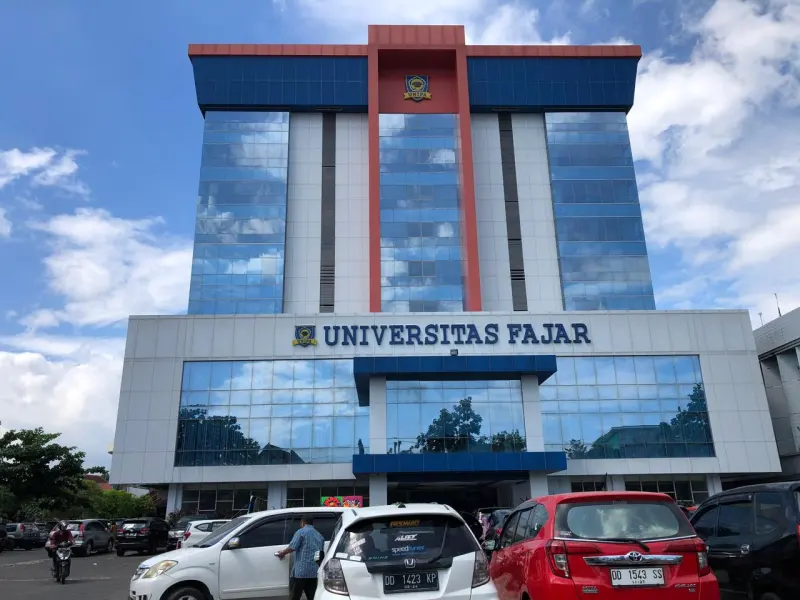 UNIFA Tembus Tiga Besar PTS Unggul Kampus Terbaik di Makassar Versi EduRank 2026